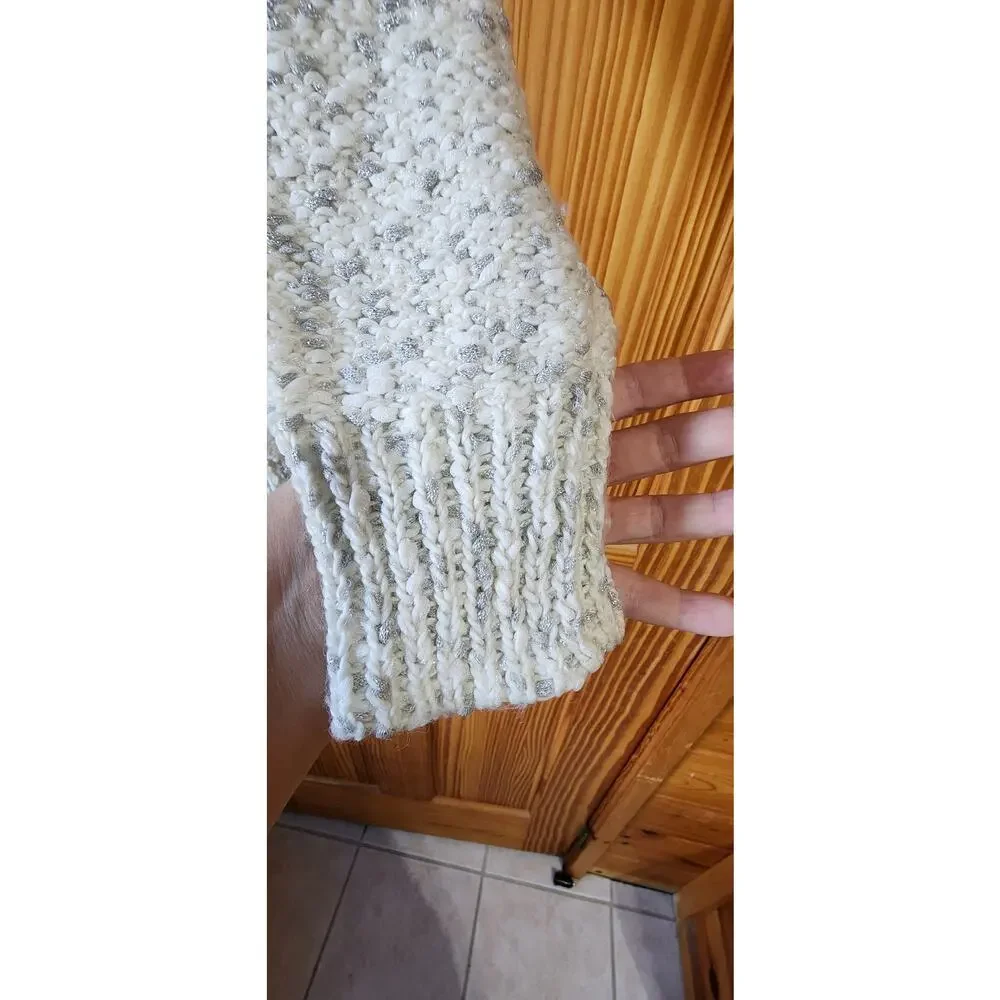 Liz‎ Claibourne cardigan sweater